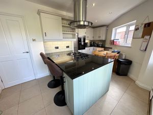 Kitchen- click for photo gallery
